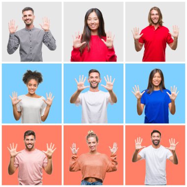 Kolaj Grup gösterilen ve parmakları ile işaret renkli izole arka plan üzerinde genç insan kendinden emin ve mutlu gülümseyerek süre on numara.