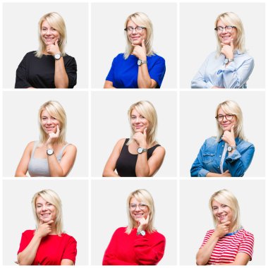 Değişik rahat görünüyor emin çapraz kollar ve çeneme kaldırdı el ile gülümseme ile kameraya bakarak izole arka plan üzerinde giyen güzel sarışın kadın kolaj. Pozitif düşünce.