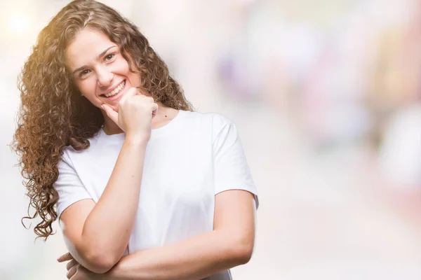 Mooie Brunette Krullend Haar Jong Meisje Dragen Casual Shirt Geïsoleerde — Stockfoto