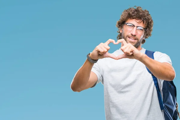 Yakışıklı Spanyol Öğrenci Adam Aşık Kalp Simgesi Elleriyle Şekil Gösteren — Stok fotoğraf