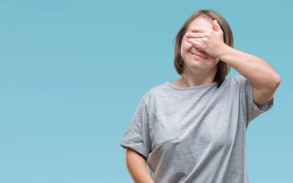 Mulher Adulta Jovem Com Síndrome Sobre Fundo Isolado Sorrindo Rindo — Fotografia de Stock