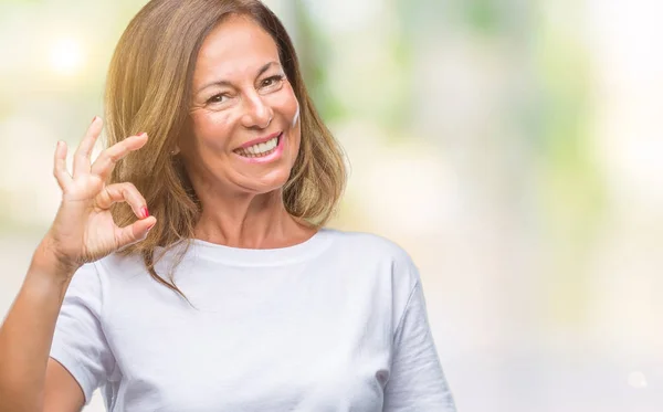 Mujer Hispana Mayor Mediana Edad Sobre Fondo Aislado Sonriendo Positiva — Foto de Stock