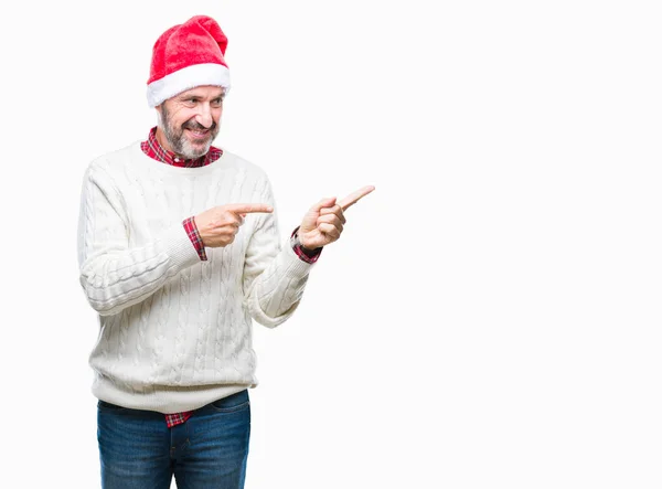 Hombre Mediana Edad Con Sombrero Navidad Sobre Fondo Aislado Sonriendo — Foto de Stock