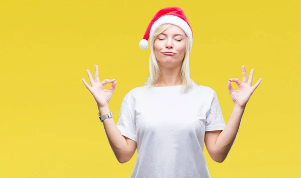 Junge Schöne Blonde Frau Mit Weihnachtsmütze Über Isoliertem Hintergrund Entspannen — Stockfoto