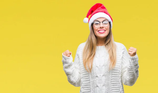 Jeune Belle Femme Portant Chapeau Noël Sur Fond Isolé Célébrant — Photo