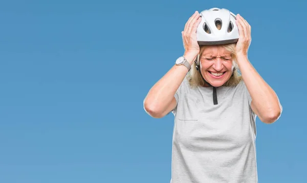 Middle Age Caucasian Cyclist Woman Wearing Safety Helmet Isolated Background — Stock Photo, Image