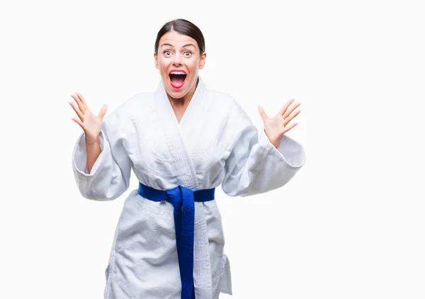 Joven Mujer Hermosa Con Uniforme Kimono Karate Sobre Fondo Aislado —  Fotos de Stock