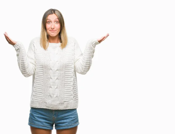 Ung Vacker Kvinna Klädd Vinter Tröja Över Isolerade Bakgrund Aningslös — Stockfoto