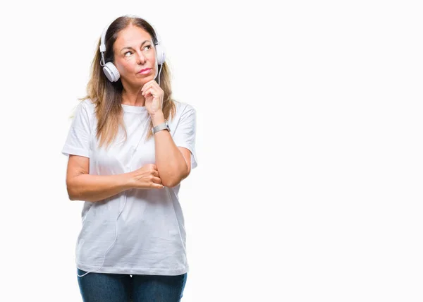 Middle Age Hispanic Woman Listening Music Wearing Headphones Isolated Background — Stock Photo, Image