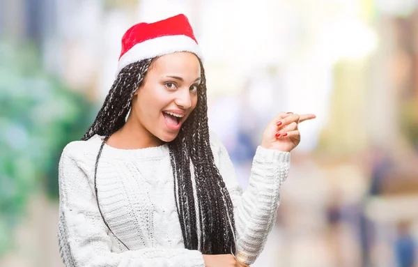 Jovem Trançado Cabelo Afro Americano Menina Vestindo Chapéu Natal Sobre — Fotografia de Stock