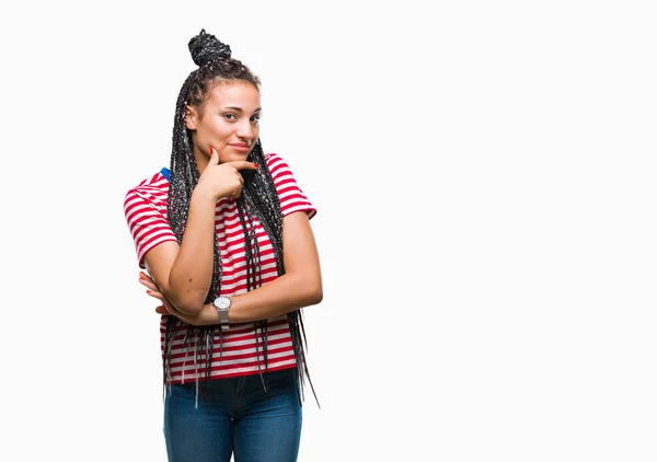 Joven Chica Afroamericana Trenzada Pelo Sobre Fondo Aislado Mirando Con — Foto de Stock