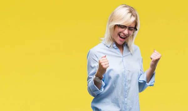 Junge Schöne Blonde Geschäftsfrau Mit Brille Über Isoliertem Hintergrund Sehr — Stockfoto