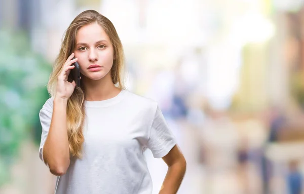 Jonge Mooie Blonde Vrouw Bellen Met Smartphone Geïsoleerd Achtergrond Met — Stockfoto