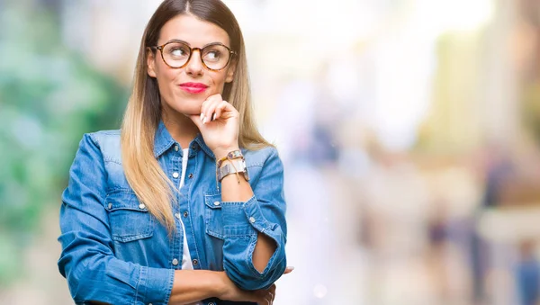 Young Beautiful Woman Wearing Glasses Isolated Background Hand Chin Thinking — Stock Photo, Image