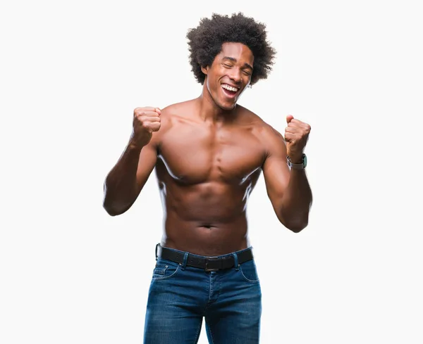 Afro Americano Uomo Senza Maglietta Mostrando Corpo Nudo Sfondo Isolato — Foto Stock