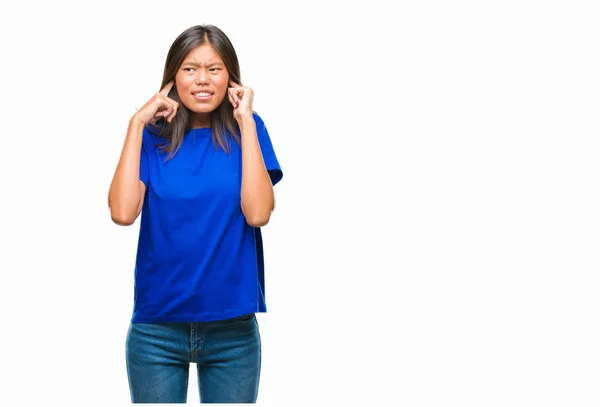 Genç Asyalı Kadın Parmakları Ile Yüksek Sesle Müzik Gürültü Rahatsız — Stok fotoğraf