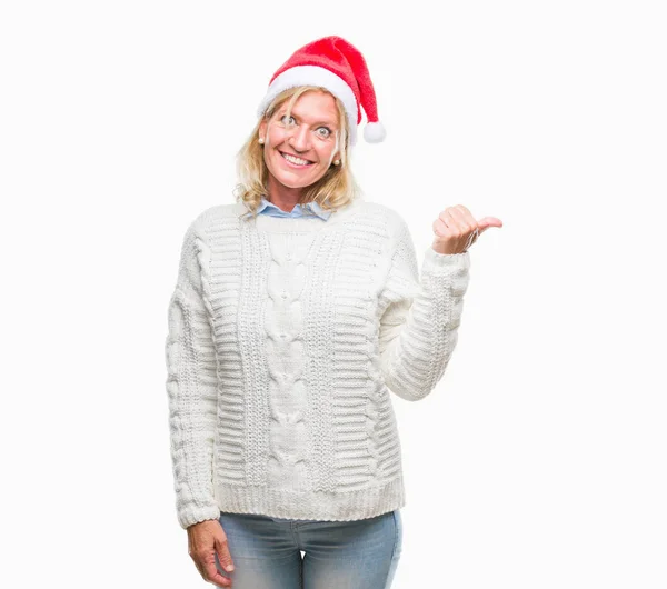 Блондинка Середнього Віку Різдвяному Капелюсі Над Ізольованим Фоном Посміхається Щасливим — стокове фото
