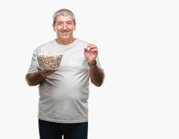 Schöner Älterer Mann Der Popcorn Vor Isoliertem Hintergrund Isst Mit — Stockfoto