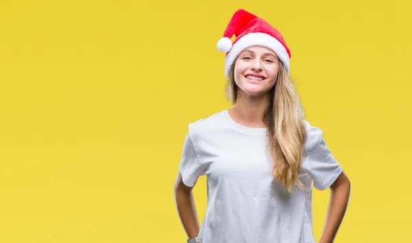 Jovem Mulher Loira Bonita Usando Chapéu Natal Sobre Fundo Isolado — Fotografia de Stock