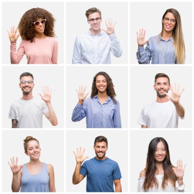Kolaj bir grup genç insanlar kadın ve erkekler gösterilen ve parmakları ile işaret beyaz solated arka plan üzerinde beş kendinden emin ve mutlu gülümseyerek iken numara.