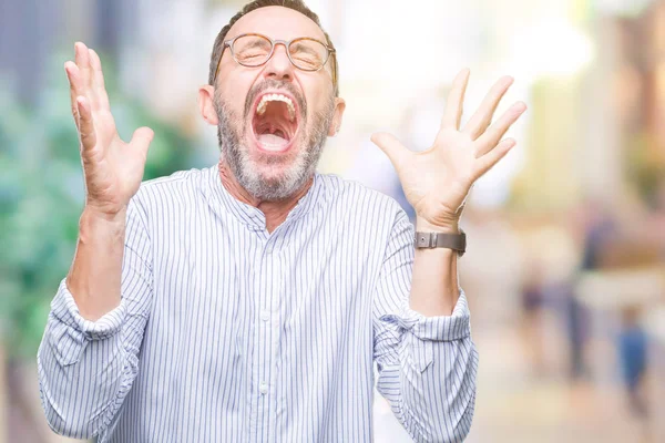 Mezza Età Hoary Uomo Anziano Indossa Occhiali Sfondo Isolato Celebrando — Foto Stock