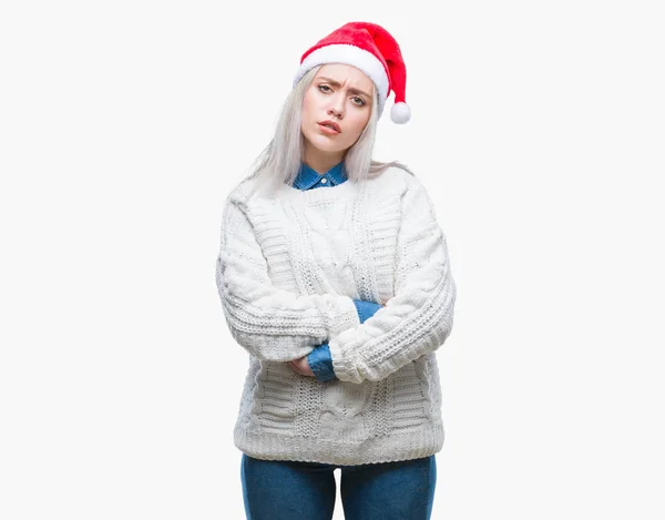 Mujer Rubia Joven Con Sombrero Navidad Sobre Fondo Aislado Escéptico — Foto de Stock