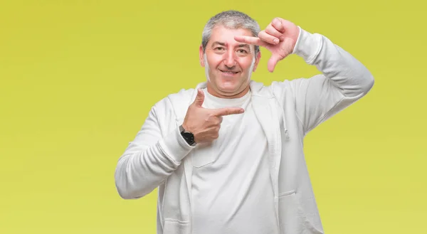 Bello Uomo Anziano Che Indossa Vestiti Sportivi Sfondo Isolato Sorridente — Foto Stock