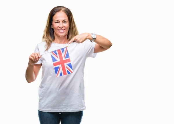 Medelåldern Spansktalande Kvinna Som Håller Förenade Kungarikets Flagg Över Isolerade — Stockfoto