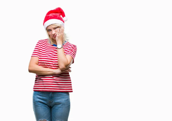 Jovem Bela Mulher Loira Vestindo Chapéu Natal Sobre Fundo Isolado — Fotografia de Stock