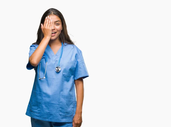 Genç Arap Doktor Cerrah Kadın Yüz Sürpriz Duygu Kendinden Emin — Stok fotoğraf