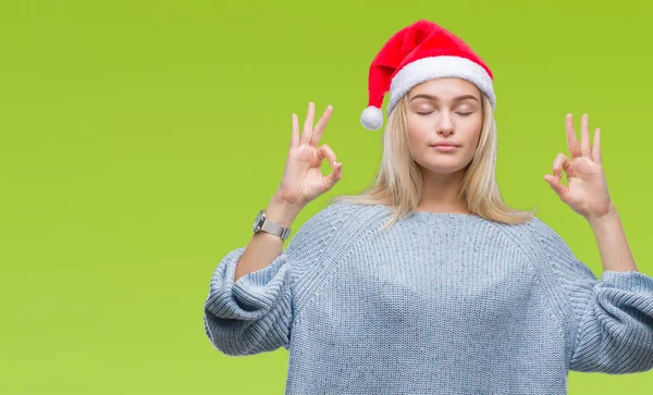 Junge Kaukasische Frau Mit Weihnachtsmütze Über Isoliertem Hintergrund Entspannen Und — Stockfoto