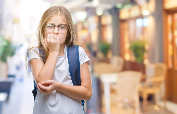 Joven Hermosa Chica Estudiante Inteligente Con Mochila Sobre Fondo Aislado — Foto de Stock