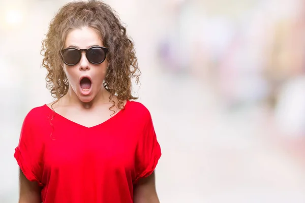 Beautiful Brunette Curly Hair Young Girl Wearing Sunglasses Isolated Background — Stock Photo, Image