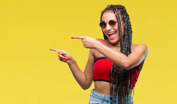 Cabelo Trançado Jovem Afro Americano Com Marca Nascimento Vestindo Óculos — Fotografia de Stock