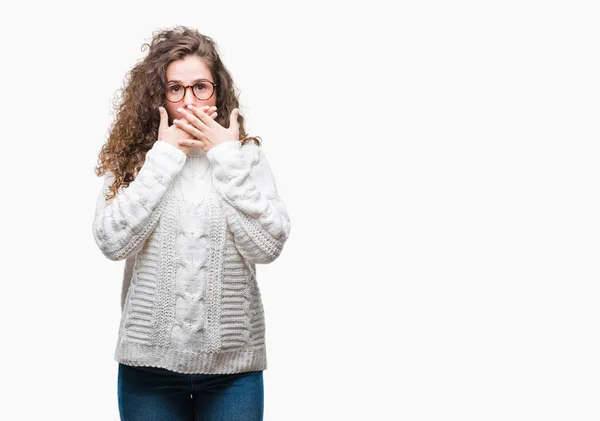 Mooie Brunette Krullend Haar Jong Meisje Winter Trui Dragen Geïsoleerde — Stockfoto