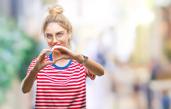 Joven Hermosa Mujer Rubia Con Gafas Sobre Fondo Aislado Sonriendo — Foto de Stock