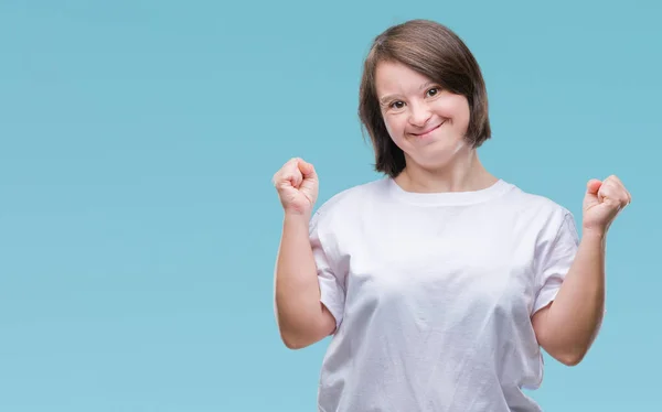 Mujer Adulta Joven Con Síndrome Sobre Fondo Aislado Que Celebra — Foto de Stock