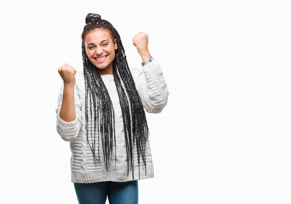 Giovane Capelli Intrecciati Ragazza Afroamericana Indossa Maglione Sfondo Isolato Molto — Foto Stock