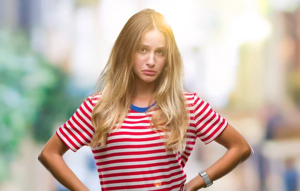 Unga Vackra Blonda Kvinnan Över Isolerade Bakgrund Deprimerad Och Orolig — Stockfoto