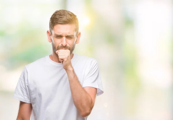 Hombre Guapo Joven Sobre Fondo Aislado Sintiéndose Mal Tosiendo Como — Foto de Stock