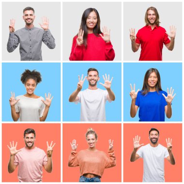 Kolaj Grup gösterilen ve parmakları ile işaret renkli izole arka plan üzerinde genç insan kendinden emin ve mutlu gülümseyerek süre sekiz numara.