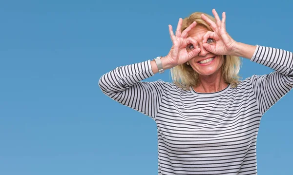 Blonde Vrouw Van Middelbare Leeftijd Geïsoleerde Achtergrond Doen Gebaar Als — Stockfoto