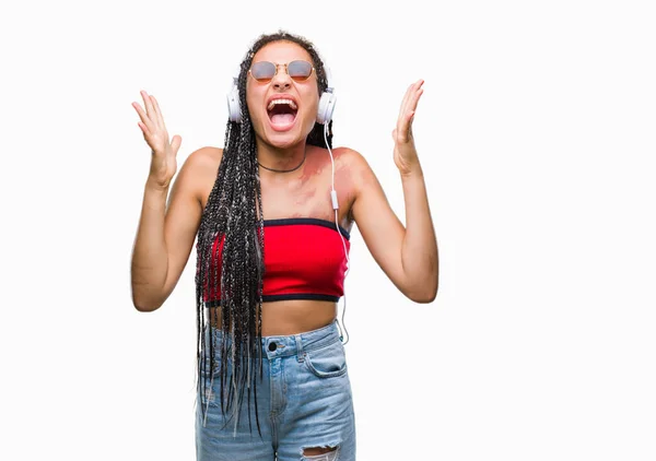 Cabello Trenzado Joven Afroamericano Con Marca Nacimiento Usando Auriculares Sobre — Foto de Stock