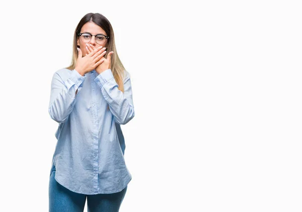 Junge Schöne Geschäftsfrau Mit Brille Über Isoliertem Hintergrund Schockiert Mund — Stockfoto