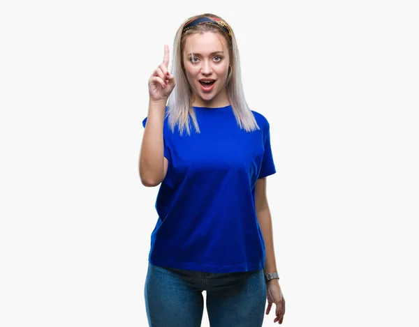 Jonge Blonde Vrouw Geïsoleerde Achtergrond Vinger Omhoog Met Succesvolle Idee — Stockfoto