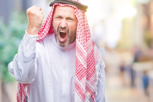 Senior Arab Man Wearing Keffiyeh Isolated Background Angry Mad Raising — Stock Photo, Image