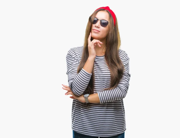 Young Beautiful Caucasian Woman Wearing Sunglasses Isolated Background Hand Chin — Stock Photo, Image