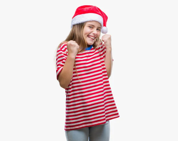 Giovane Bella Ragazza Indossa Cappello Natale Sfondo Isolato Celebrando Sorpreso — Foto Stock