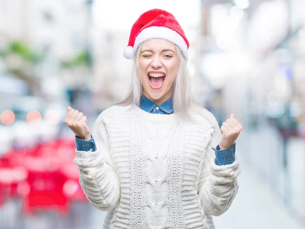 Junge Blonde Frau Mit Weihnachtsmütze Über Isoliertem Hintergrund Die Überrascht — Stockfoto