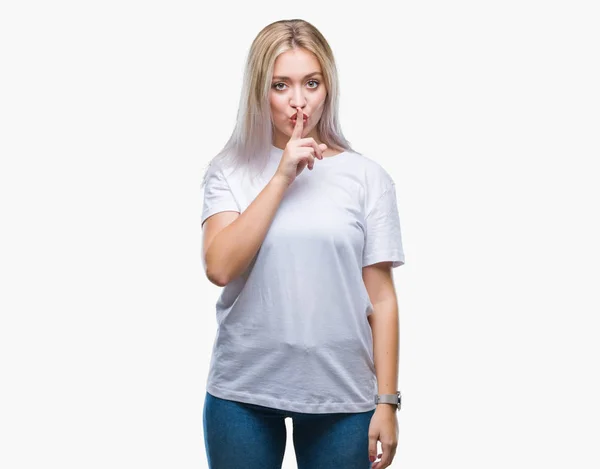 Unga Blonda Kvinnan Över Isolerade Bakgrund Ber Att Vara Tyst — Stockfoto